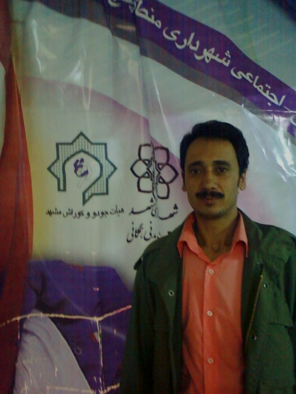 http://s8.picofile.com/file/8267617368/SP_A0294.jpg