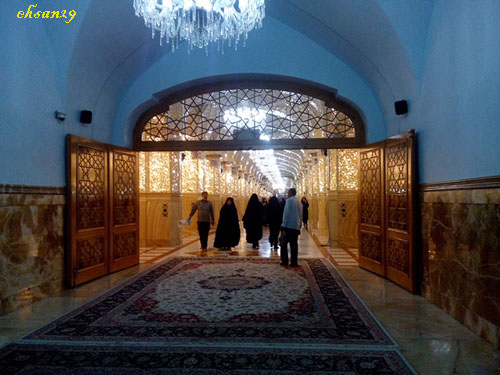 http://s8.picofile.com/file/8267665576/emam_reza.jpg