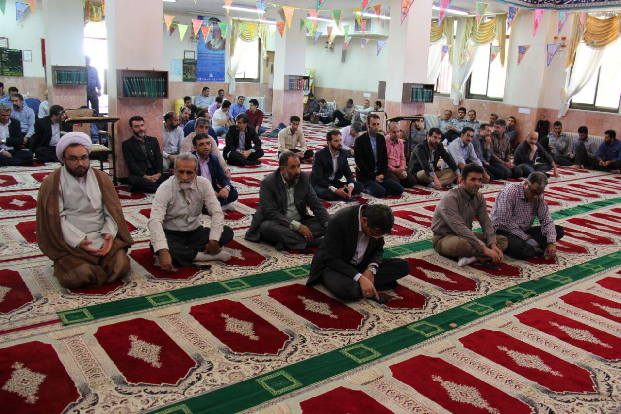 آيت‌الله دکتر هاشم هاشم‌زاده هريسي   به مناسبت عیدغدیرخم  در جمع کارکنان واحد رودهن دانشگاه آزاداسلامی