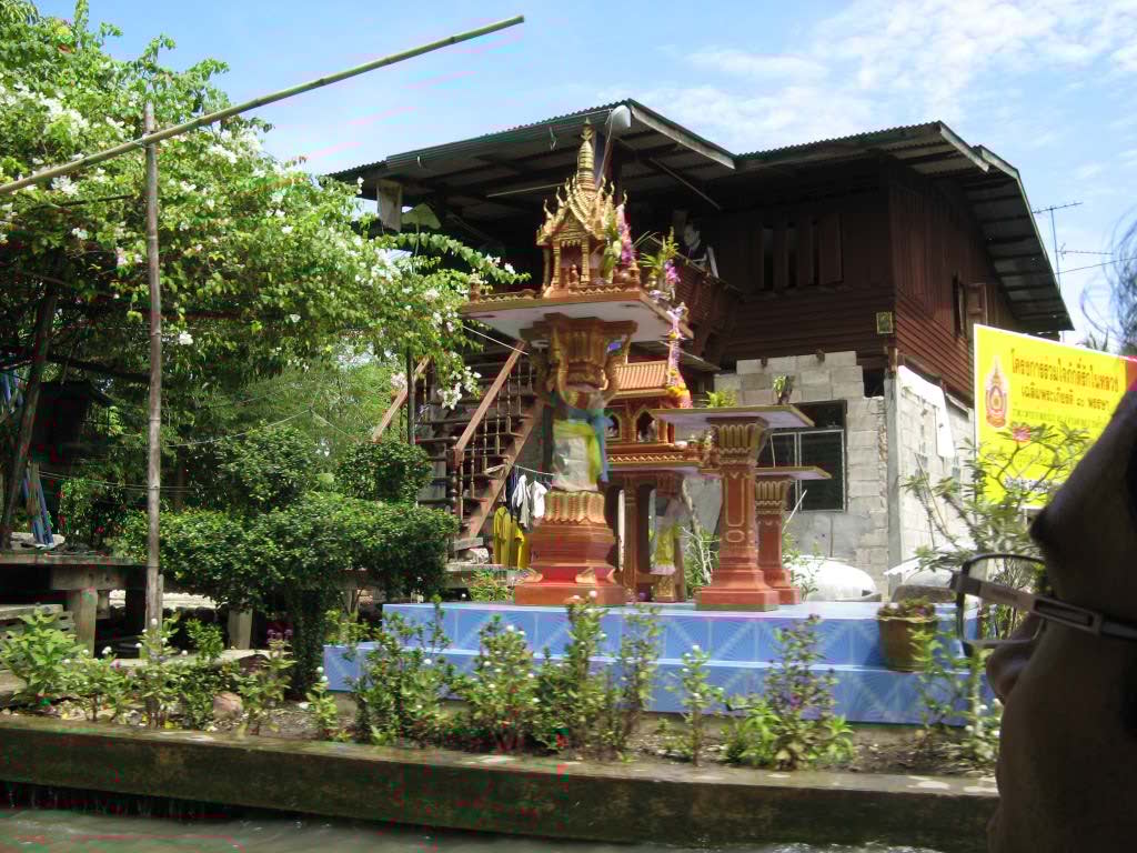 http://s8.picofile.com/file/8268515492/IMG_0408.jpg