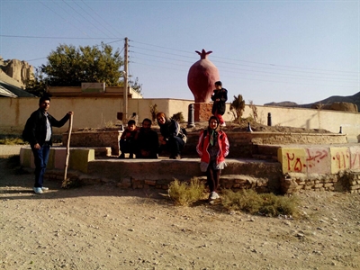 میدان انار روستای محمودآباد