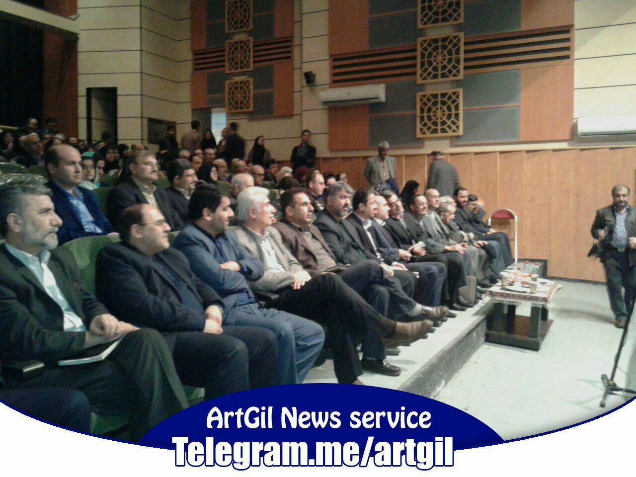 از ناشران و برگزیدگان استانی تقدیر و تشکر شد.