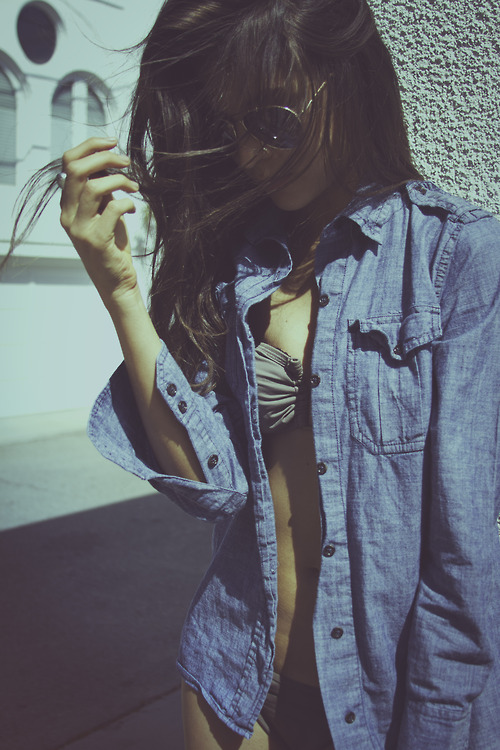 http://s8.picofile.com/file/8277813092/cute_fashion_girl_love_Favim_com_799317.jpg