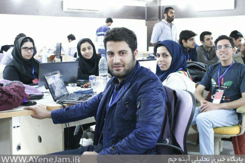 http://s8.picofile.com/file/8279174918/photo_1.jpg