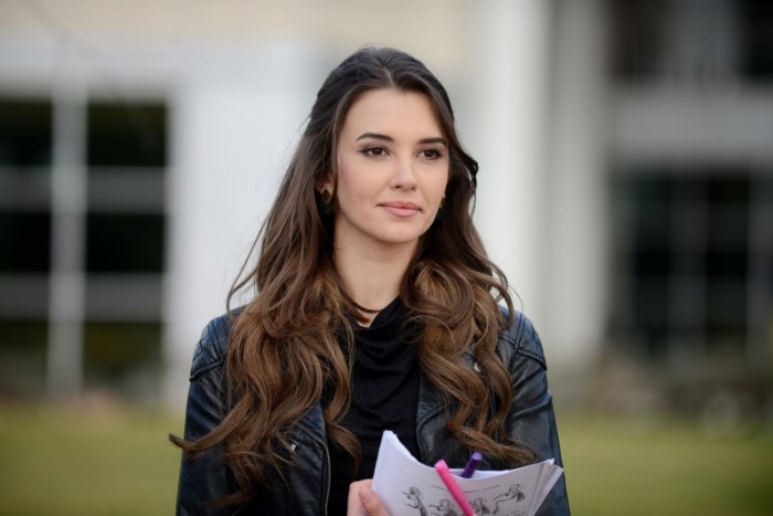 Leyla Lydia Tuğutlu (Derin) - لیلا لیدیا توگوتلو - عکس درین بازیگر سریال ترکی این شهر پشت سرت