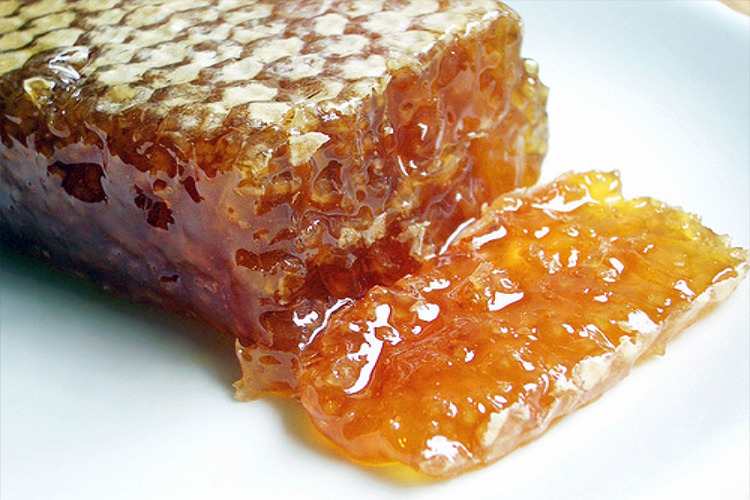 سوغات میانه