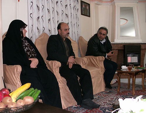 دیدارپرسنل فرماندهی انتظامی تهران بزرگ باخانواده شهیدمحمدعلی دولت آبادی درآستانه نوروز1396-شهیددولت آبادی اولین شهیدپلیس110 فاتب