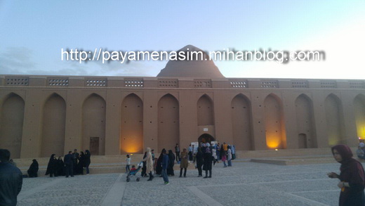 http://s8.picofile.com/file/8290640934/2_10_.jpg