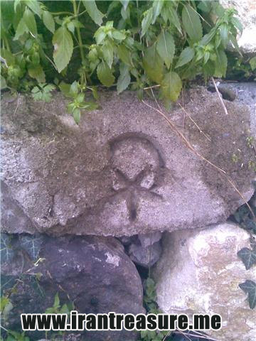 http://s8.picofile.com/file/8290674992/ayy953.jpg