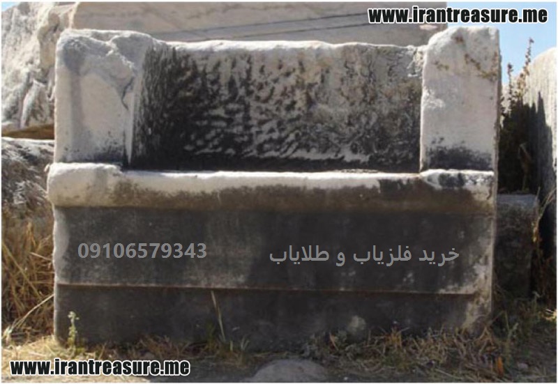 http://s8.picofile.com/file/8291355492/sandali952.JPG