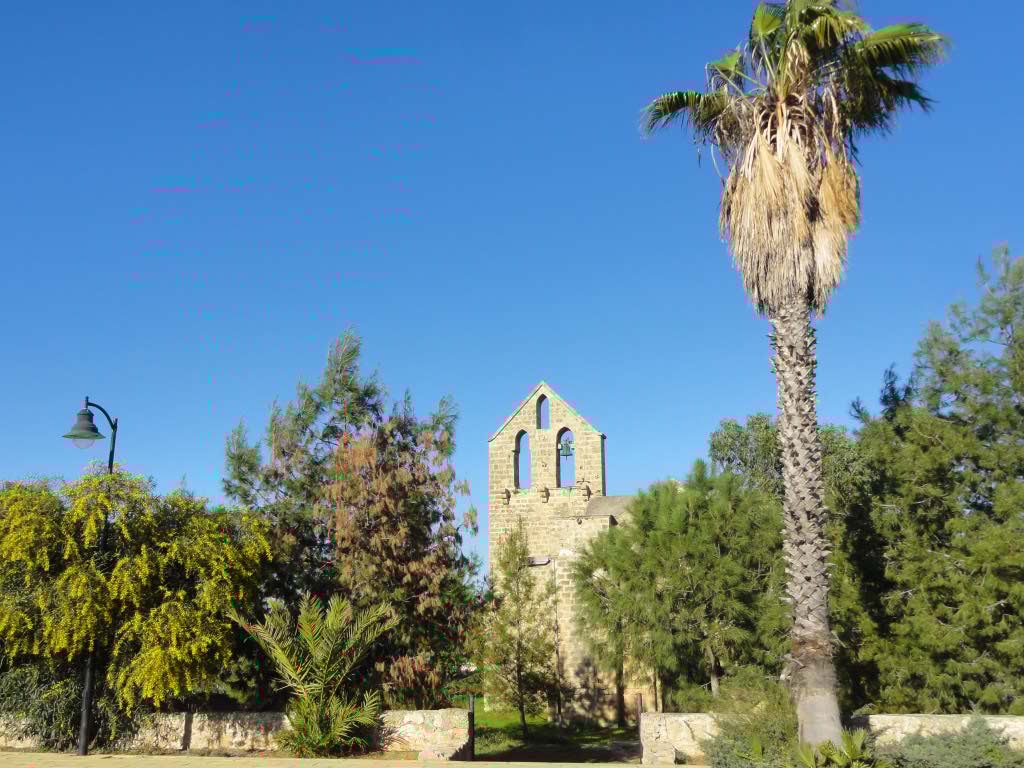 http://s8.picofile.com/file/8293598818/309.jpg