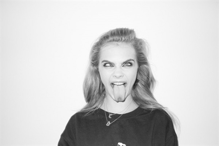 cara_delevingne_terry_richardson_14_600x400.jpg (450×300)