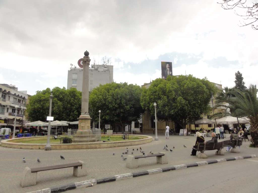 http://s8.picofile.com/file/8296766476/331.jpg