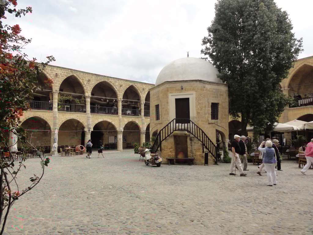 http://s8.picofile.com/file/8296766668/356.jpg