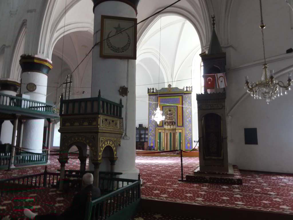 http://s8.picofile.com/file/8296766792/387.jpg