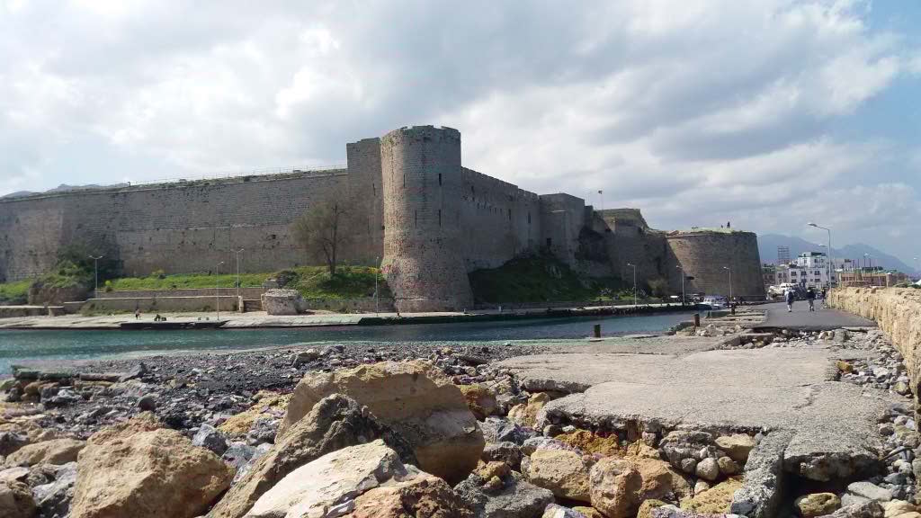 http://s8.picofile.com/file/8300390100/20160318_131425.jpg