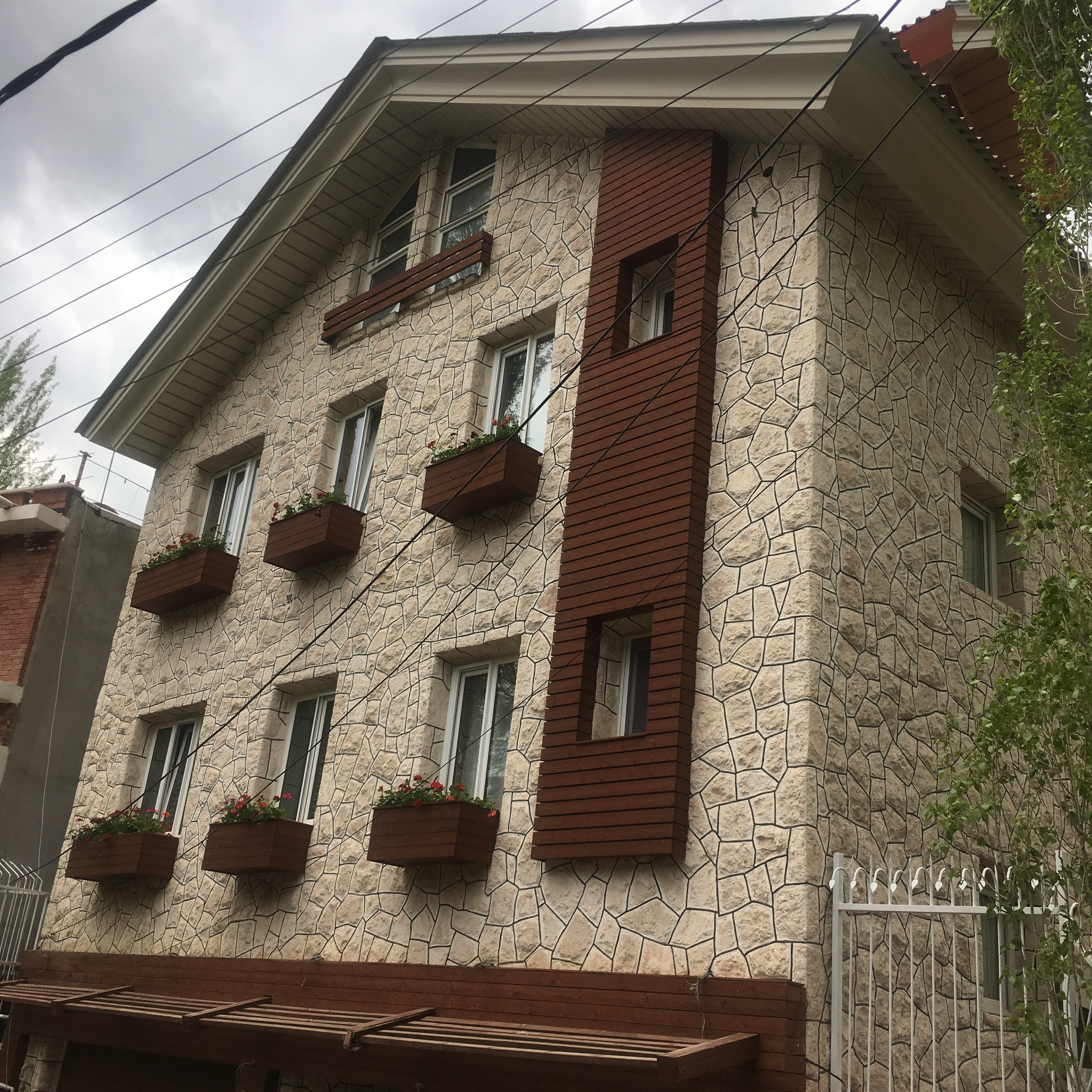 اجرای نمای ساختمان پیمانکاری سنگ مالون جوینده تماس 09124026545