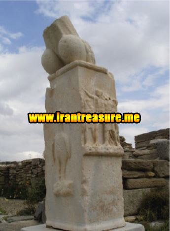 http://s8.picofile.com/file/8302023268/phall951.JPG