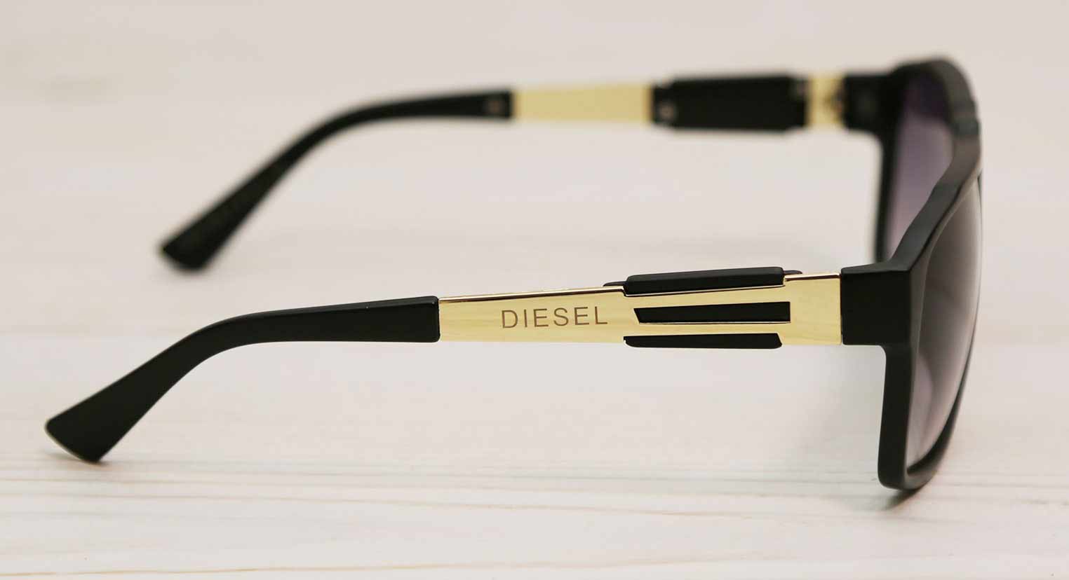 عینک آفتابی دیزل مدل تری لاین Diesel 3Line
