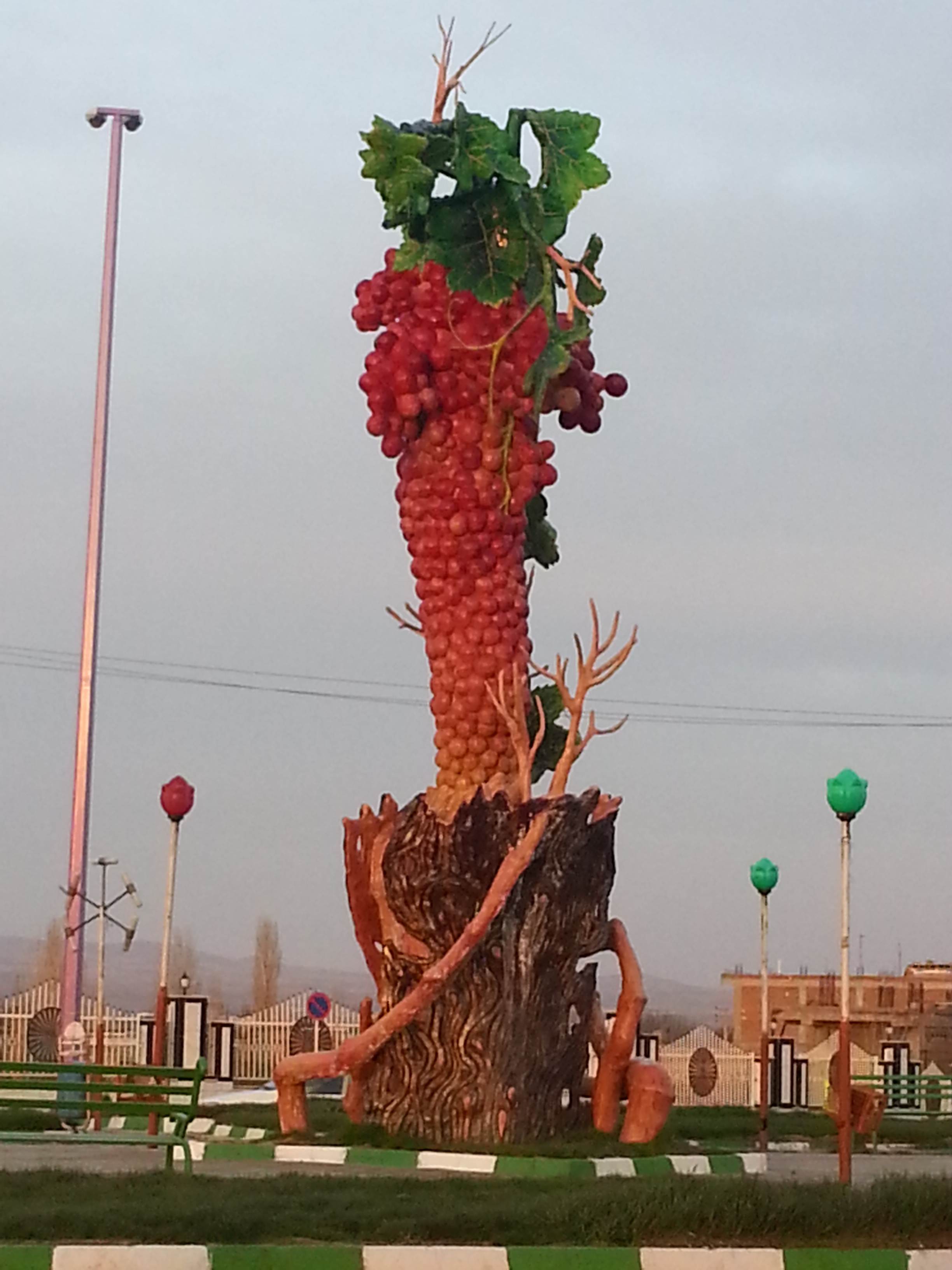 http://s8.picofile.com/file/8305372918/02bde28b88e11.jpg