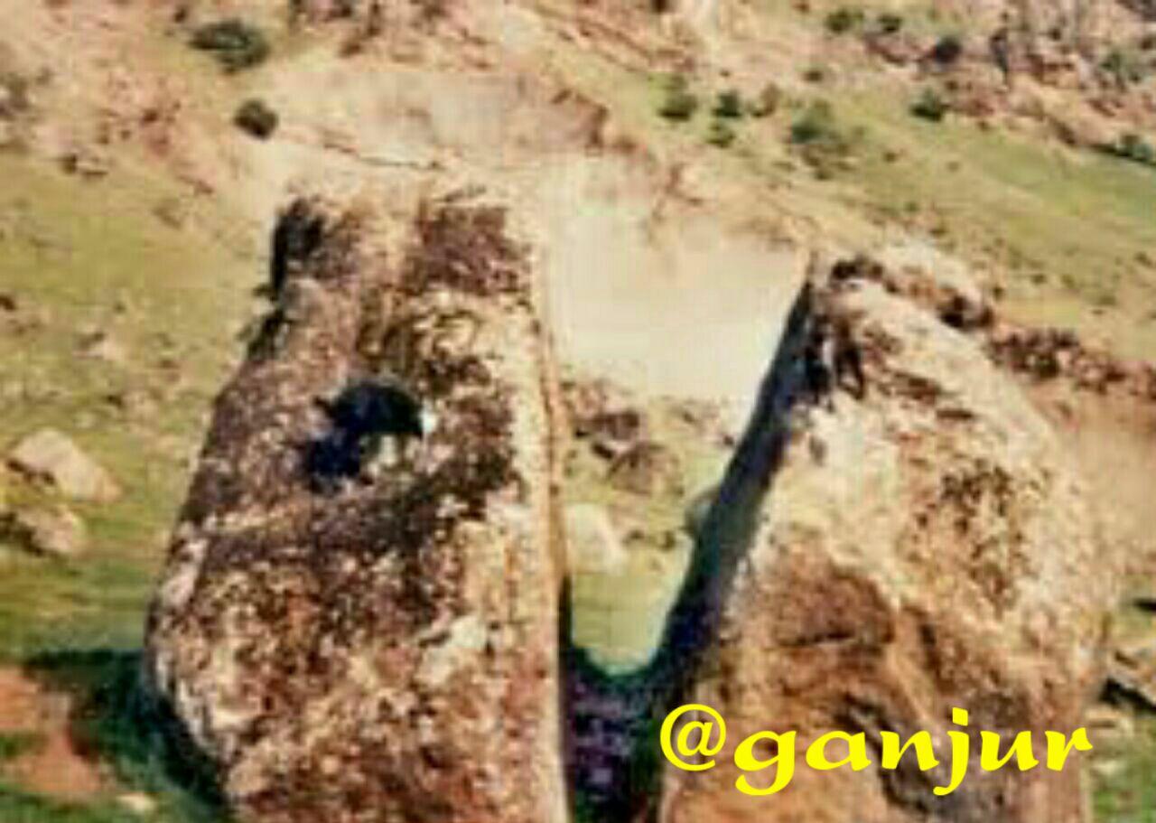 سنگ آثار وزیر