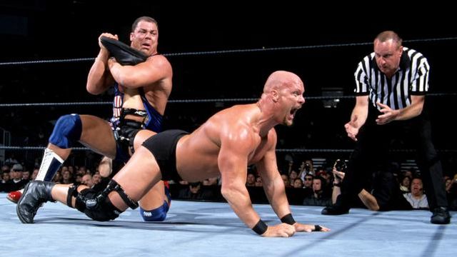 http://s8.picofile.com/file/8315105800/Summerslam_2001_16.jpg