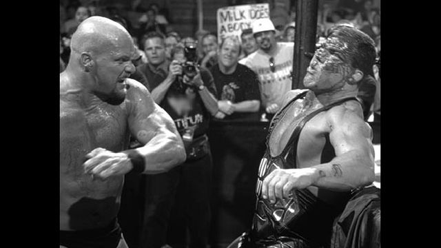 http://s8.picofile.com/file/8315105934/Summerslam_2001_23.jpg
