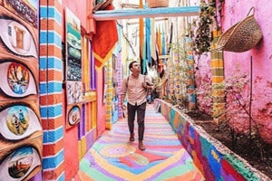 تو برای من موزیک فرانسوی هستی ، منبع :
http://kolbehyetanhayi.mihanblog.com/post/5595 تو برای من موزیک
فرانسوی هستی