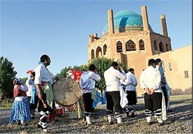 تکم
