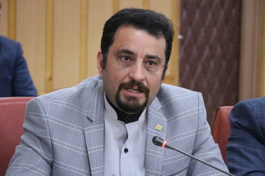 معاون اطلاع رسانی ستاد مردمی دکتر روحانی در گیلان: انتصابات جوانان و بانوان در پستهای مدیریتی تداوم داشته باشد/ از ظرفیت رسانه های حامی دولت در مسیر توسعه استان استفاده شود