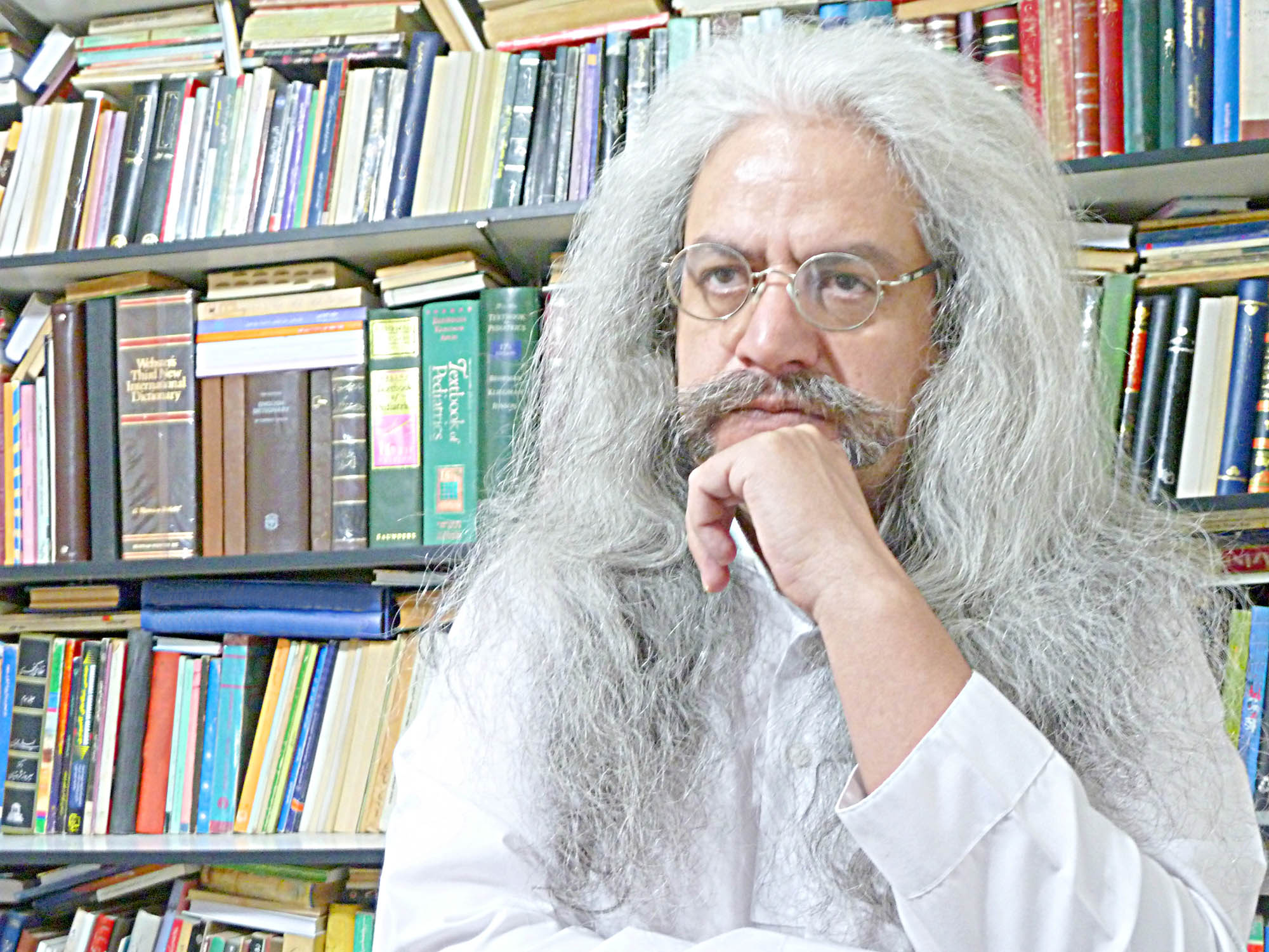 http://s8.picofile.com/file/8324611676/0_09_2000.jpg