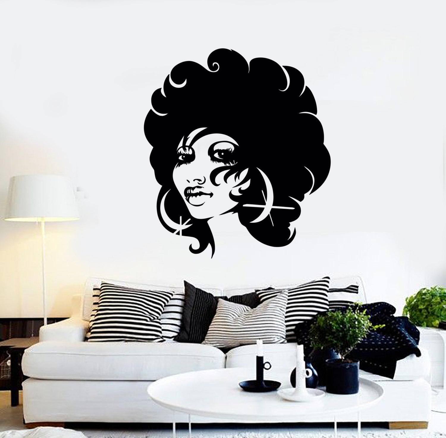 http://s8.picofile.com/file/8325033050/beauty_ABC_486_.jpg