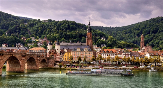 http://s8.picofile.com/file/8325430050/Germany_Heidelberg.jpg