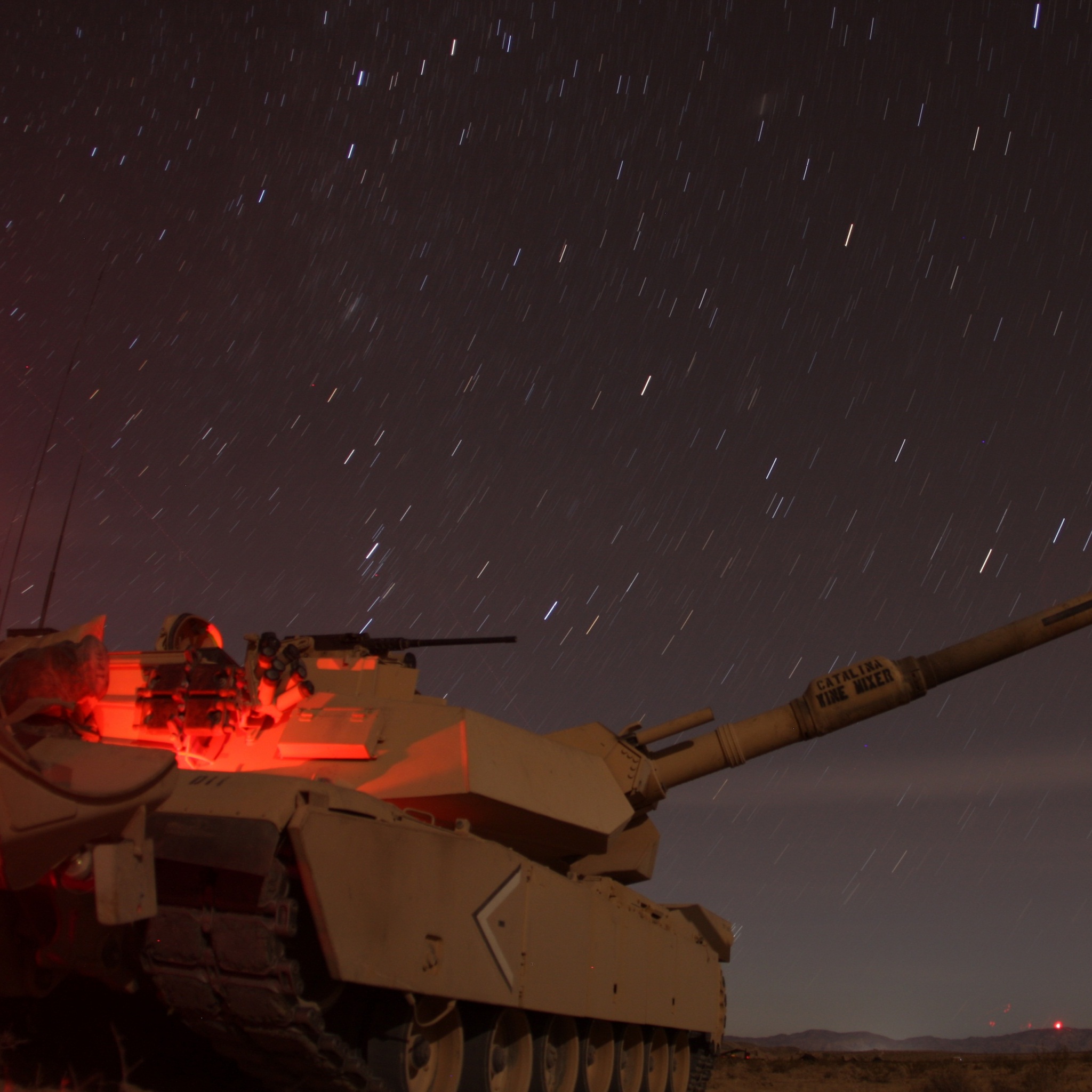 tank_night_wallpaper