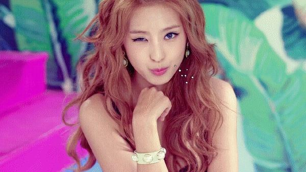 http://s8.picofile.com/file/8329772842/Bora_Touch_My_Body.gif