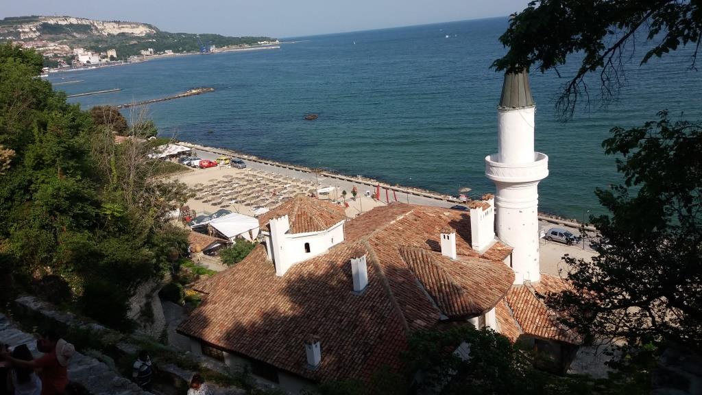 http://s8.picofile.com/file/8331271318/20180621_173018.jpg
