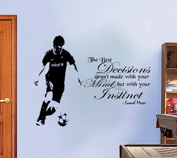 http://s8.picofile.com/file/8332564426/Messi_6_.jpg
