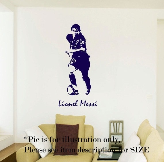 http://s8.picofile.com/file/8332564434/Messi_7_.jpg