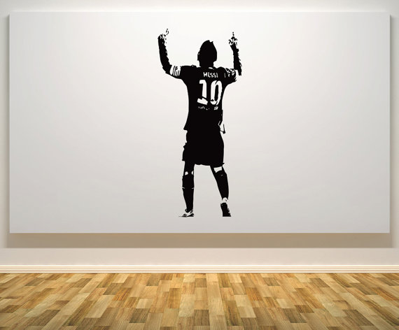 http://s8.picofile.com/file/8332564450/Messi_9_.jpg
