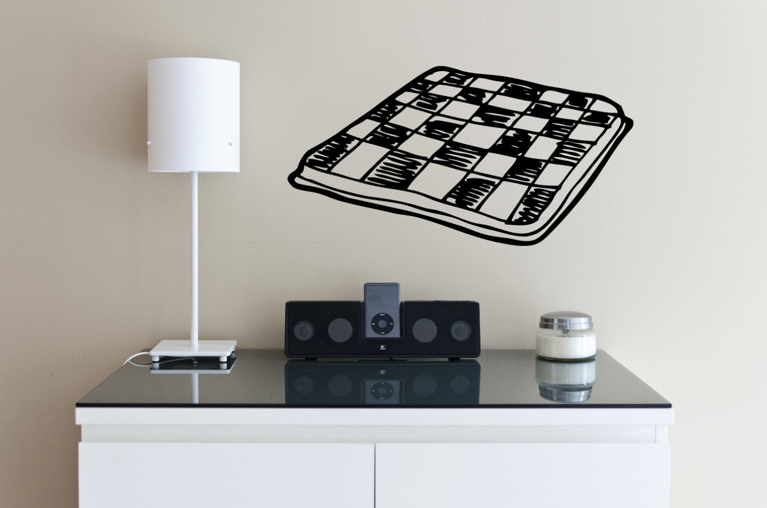 http://s8.picofile.com/file/8334101576/Chess_27_.jpg