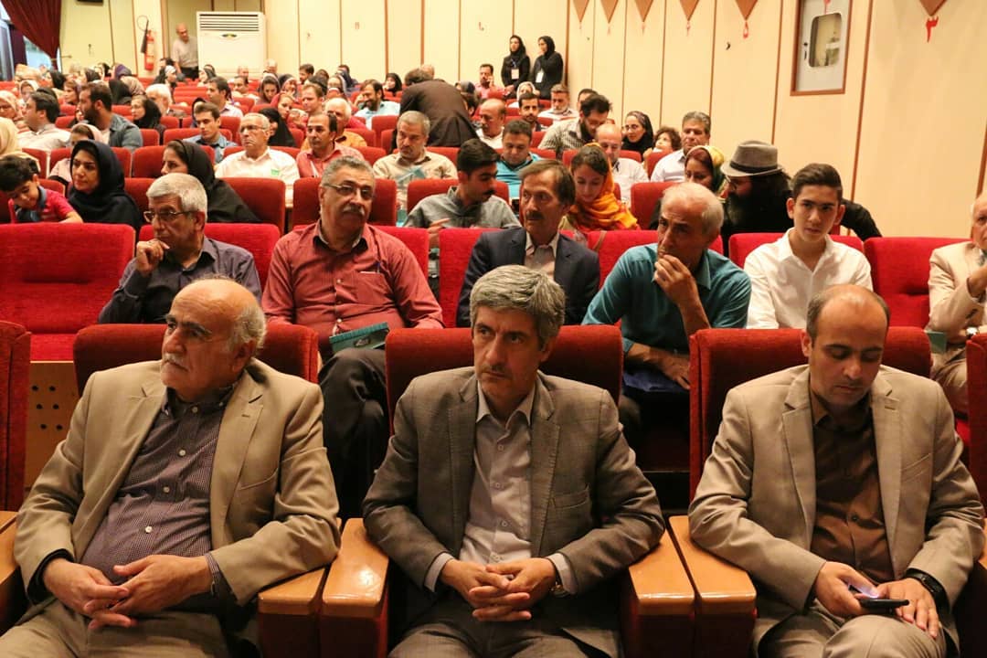 مهرناز آزاد 