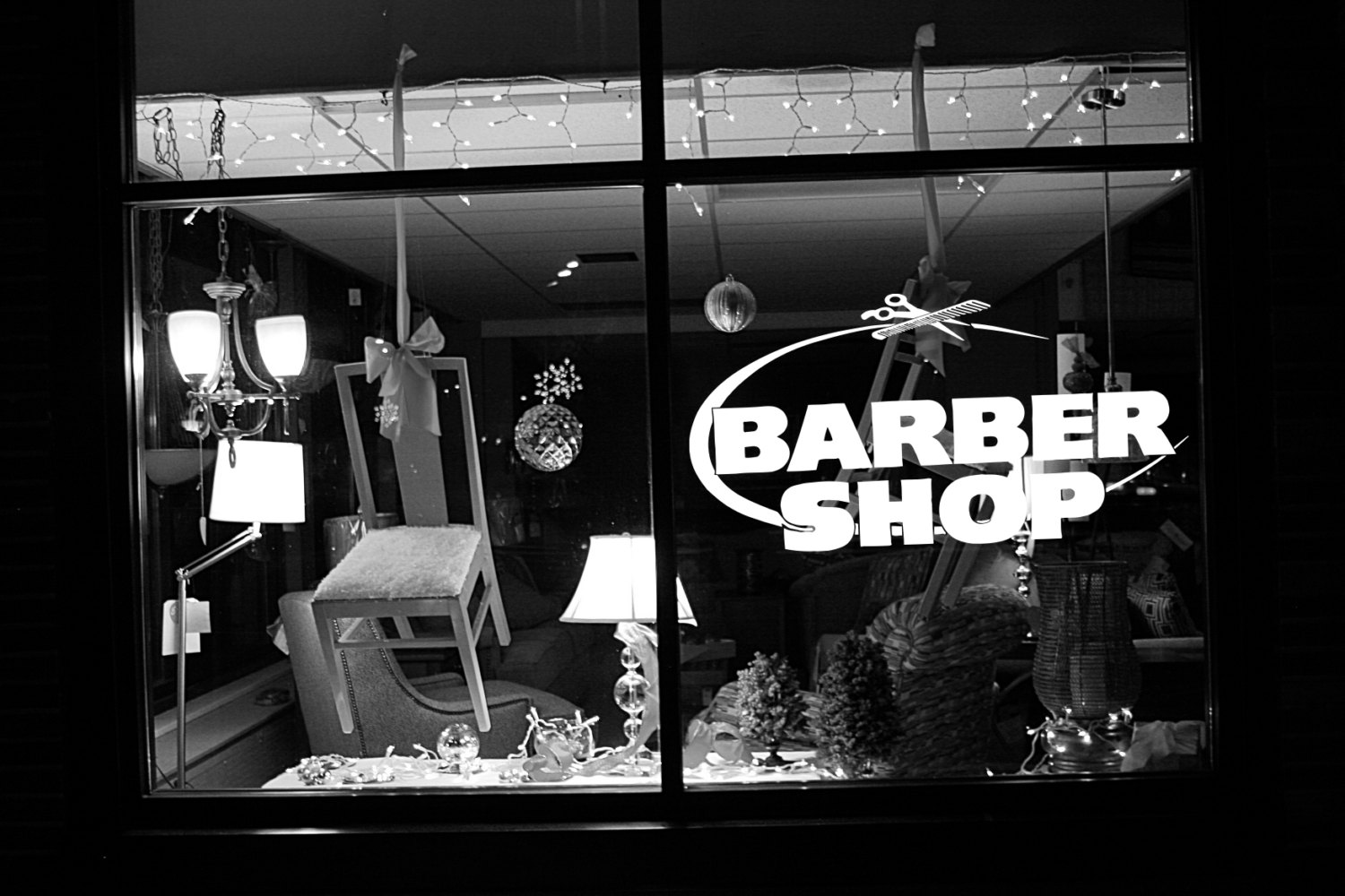 http://s8.picofile.com/file/8337259634/barbers_228_.jpg