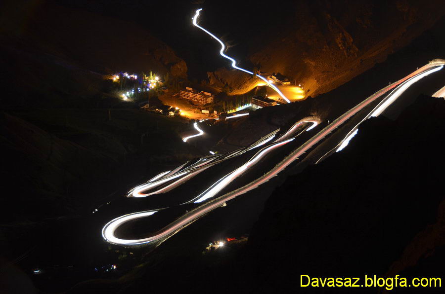 هتل و جاده دیزین در شب