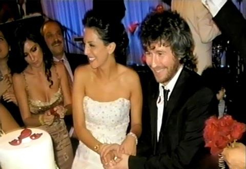 http://s8.picofile.com/file/8339937642/Mansour_Sogol_Wedding_1.jpg
