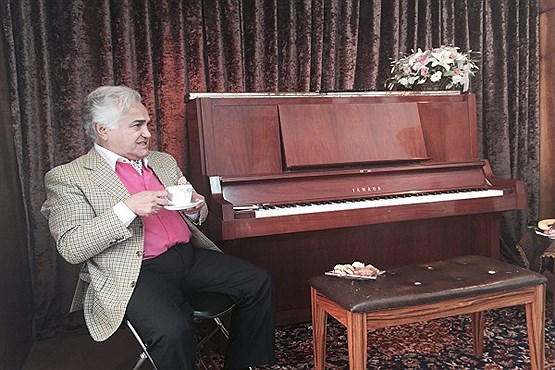 تاریخچه ساخت آهنگ تولدت مبارک,تاریخچه ساخت پیکان در ایران,مستند پیکان کامران شیردل,انوشیروان روحانی تولدت مبارک انوشیروان روحانی آهنگ تولدت مبارک را برای تیزر تبلیغاتی ایران ناسیونال ساخت