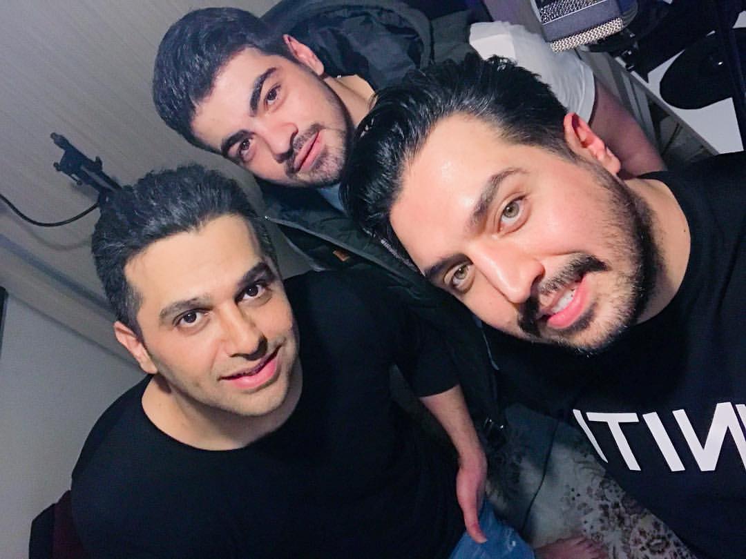 http://s8.picofile.com/file/8345134600/hamidaskari1_1544269323_1929793409256513116_503864847.jpg