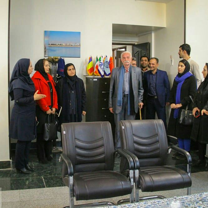 مهرناز آزاد 