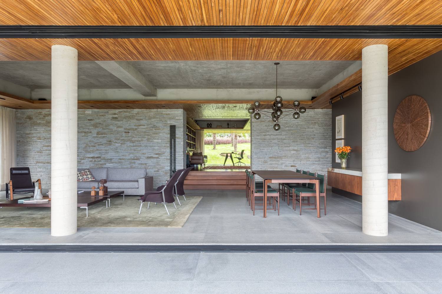 خانه ای که در دو مرحله در برزیل ساخته شد. Casa Viga / Play Arquitectura