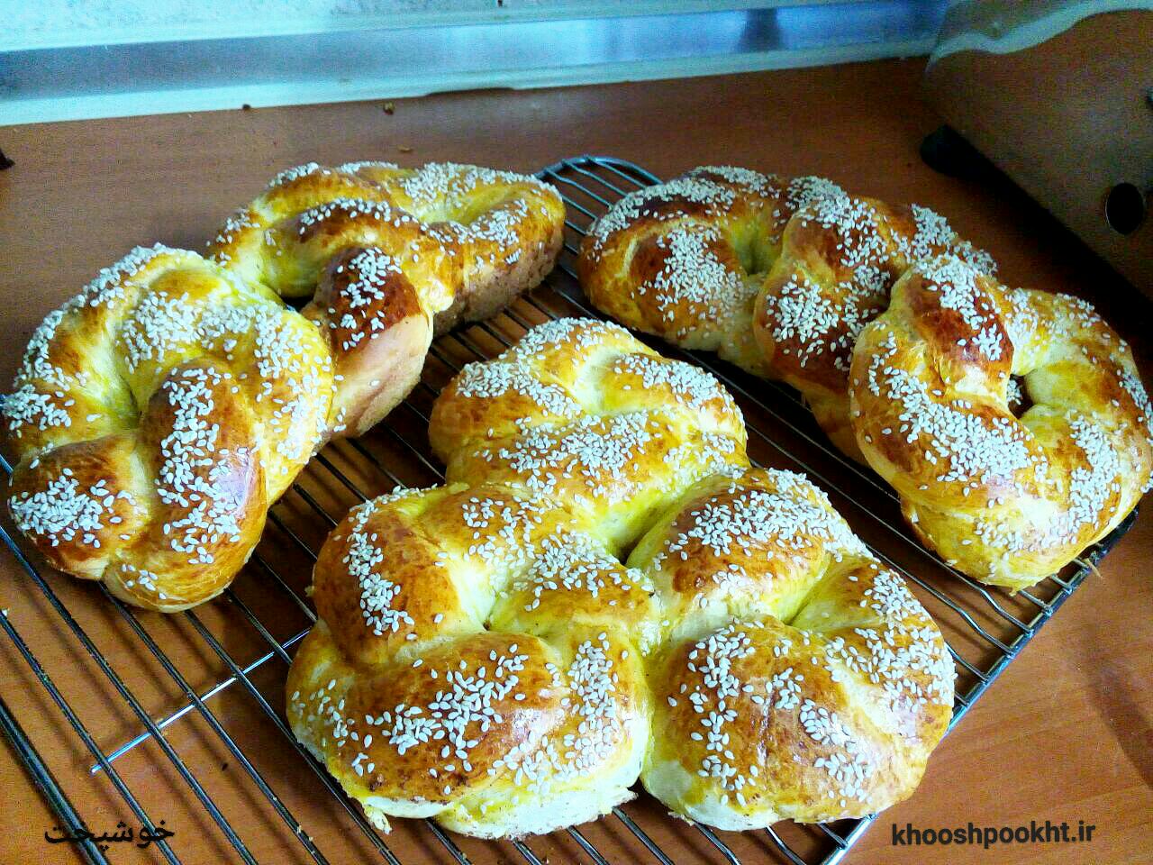 پخت نان درتنورگازی