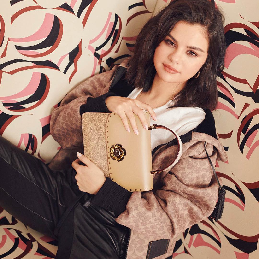 شات های تازه منتشر شده SELENAXCOACH + سه عکس پشت صحنه ام وی I Can't Get Enough شات های تازه منتشر شده SELENAXCOACH + سه عکس پشت صحنه ام وی I Can't Get Enough